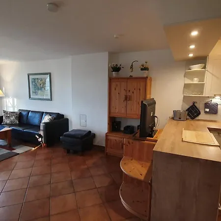 Seeblick Apartment *